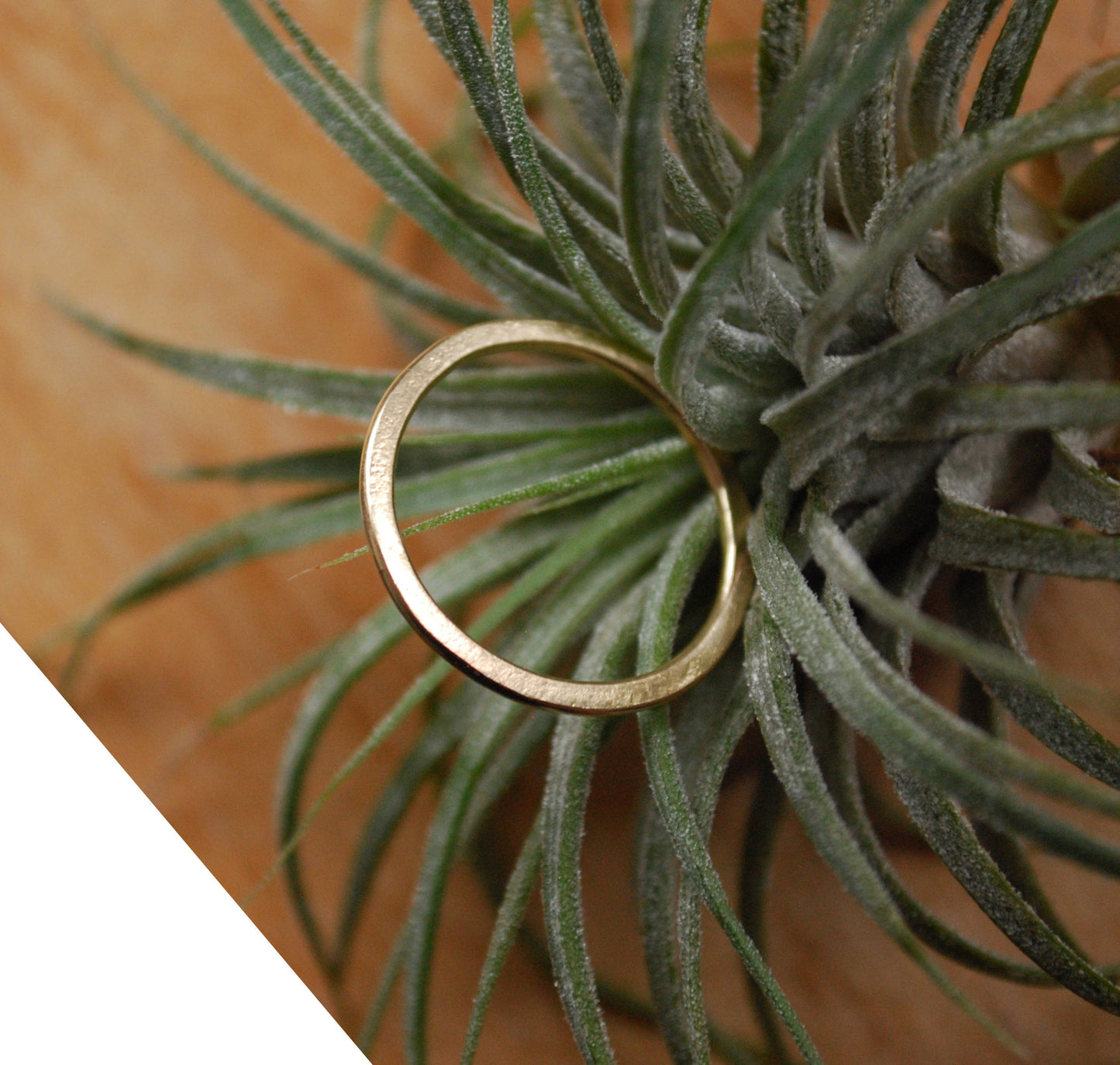 Hammered gold wedding ring
