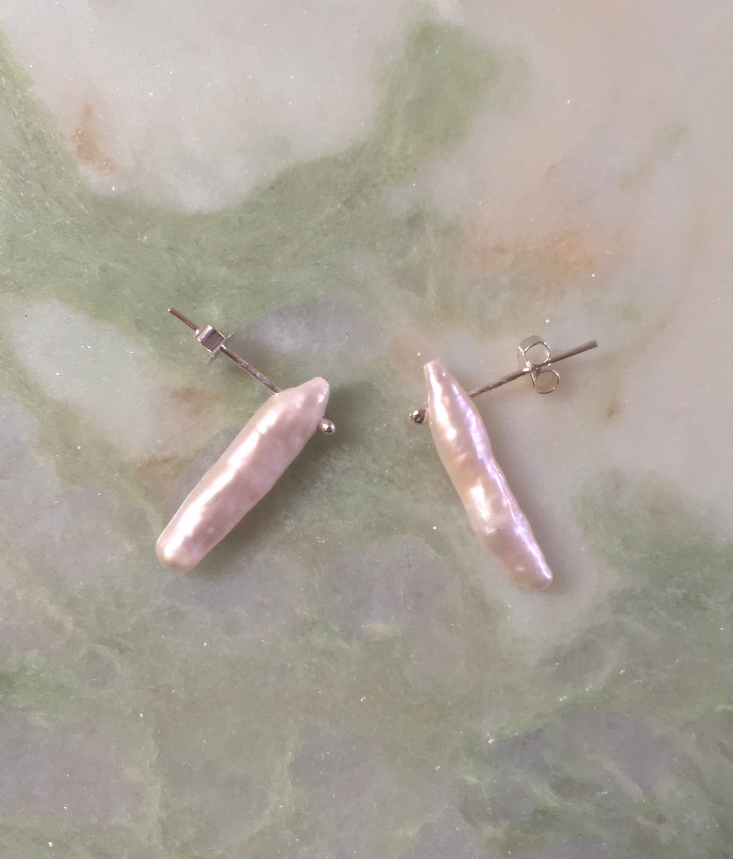 Pearl pin earrings