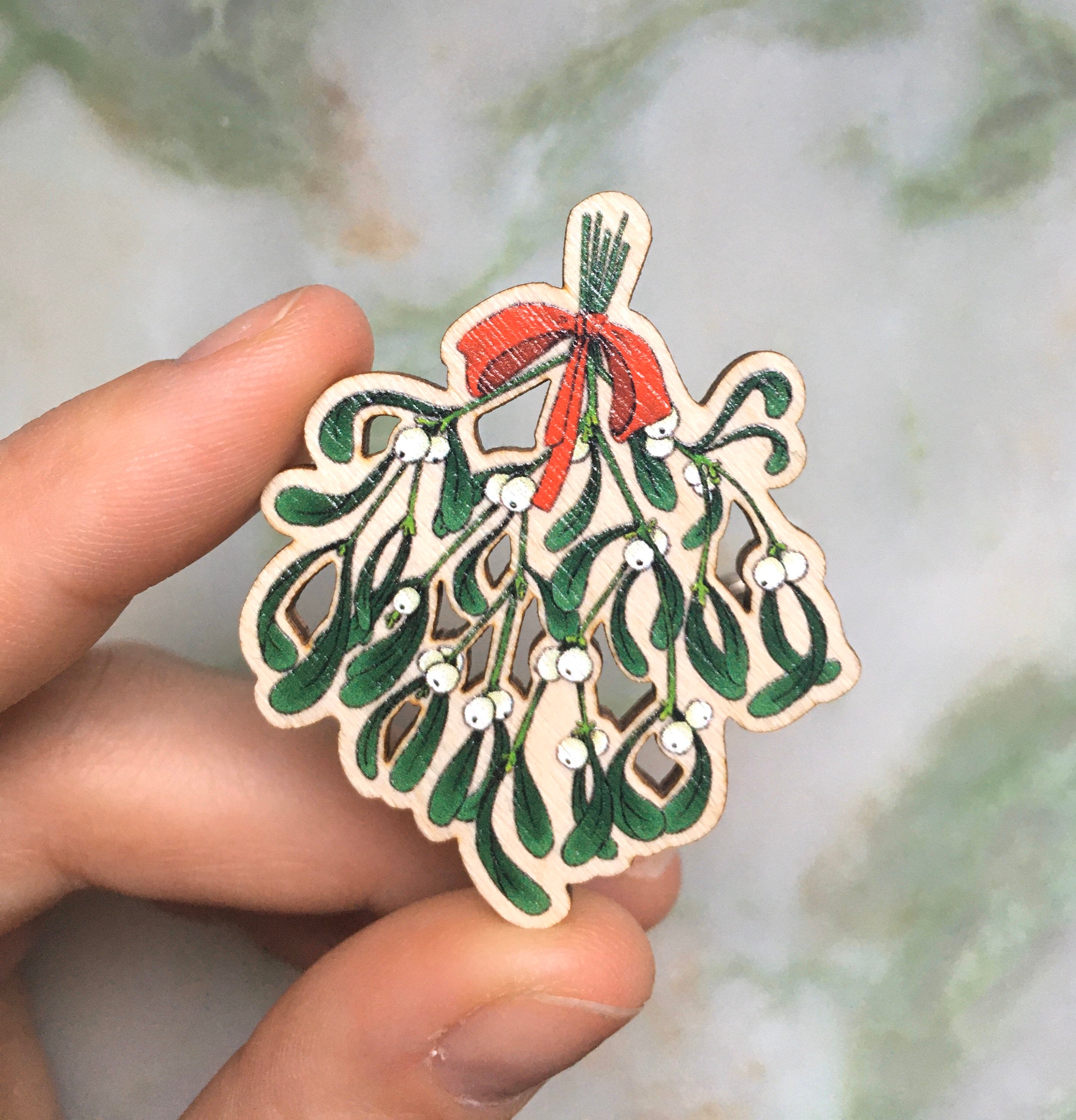 Christmas Mistletoe Wooden Pin